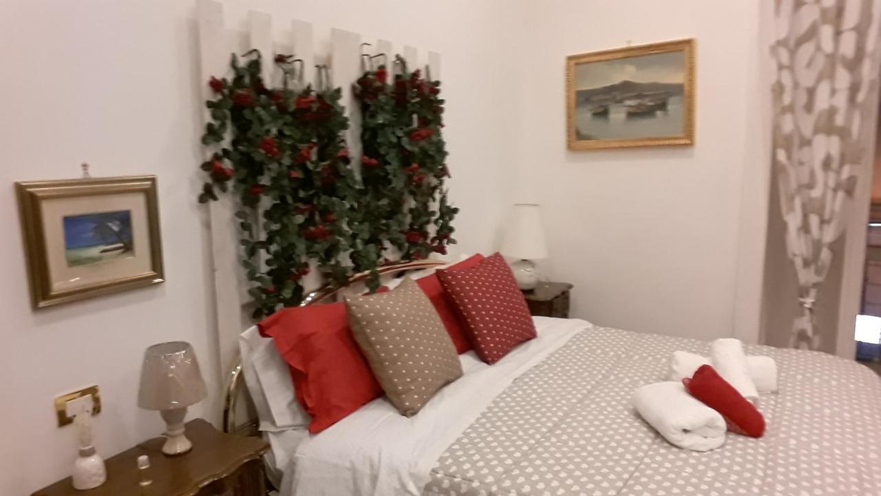Room Don Carlo Napoli Eksteriør billede
